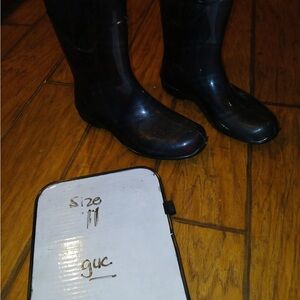 Black Rain Boots Size 11